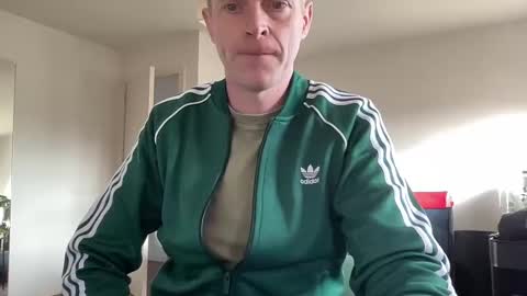 Snapshot of boegieboy76 chatting on 12/06/24, 12:38 ask me online show from 12/06/24, 12:38