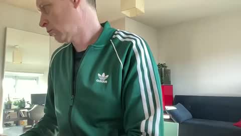 Snapshot of boegieboy76 chatting on 02/18/25, 09:21 ask me online show from 02/18/25, 09:21