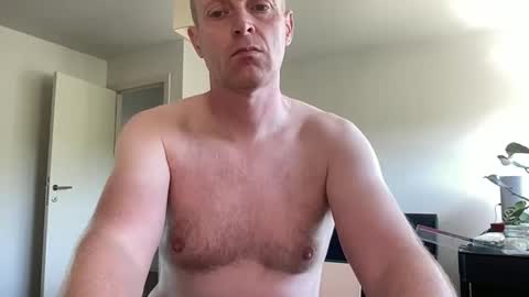 Snapshot of boegieboy76 chatting on 09/19/25, 12:50 ask me online show from 09/19/25, 12:50