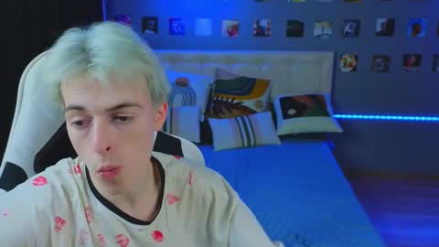 ALEXPVT IS OPEN online show from 02/18/25, 01:22