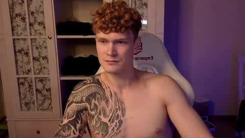 ALEXPVT IS OPEN online show from 10/12/25, 04:06