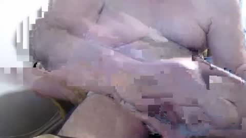 Snapshot of bolbil1 chatting on 12/26/24, 04:21 bolbil1 online show from 12/26/24, 04:21