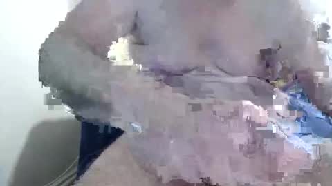 Snapshot of bolbil1 chatting on 10/26/25, 06:36 bolbil1 online show from 10/26/25, 06:36