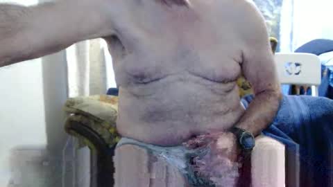 Snapshot of bolbil1 chatting on 12/22/25, 02:14 bolbil1 online show from 12/22/25, 02:14