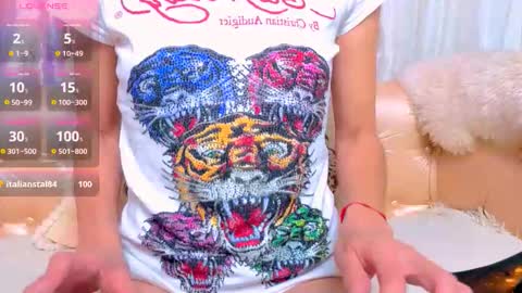 Mia online show from 10/23/25, 12:21