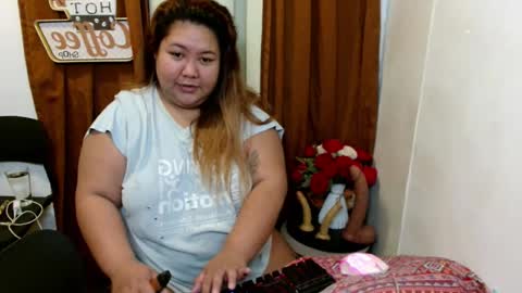 Snapshot of bombaliciouszzz chatting on 07/04/26, 01:01 Camille online show from 07/04/26, 01:01