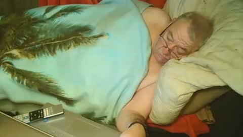 Snapshot of bomber59potsdam chatting on 12/31/24, 12:00 Bomber59potsdam online show from 12/31/24, 12:00