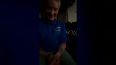 Snapshot of bonbon1020 chatting on 12/17/25, 01:11 bonbon1020 online show from 12/17/25, 01:11