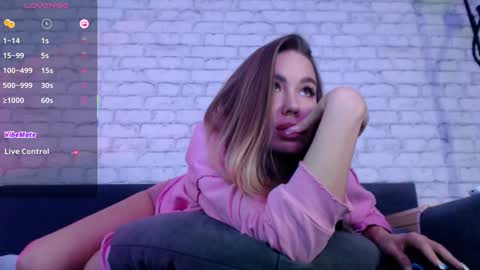 Snapshot of bonbon_aria chatting on 02/05/25, 03:13 Aria online show from 02/05/25, 03:13