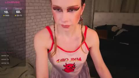 Karen online show from 10/26/25, 03:51