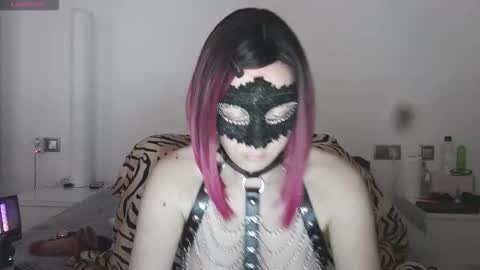 Lucy online show from 03/17/26, 03:48