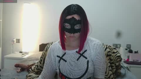 Lucy online show from 04/04/26, 09:18