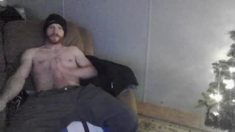 Snapshot of bone_daddy_4u chatting on 12/28/24, 03:04 Bone daddy online show from 12/28/24, 03:04