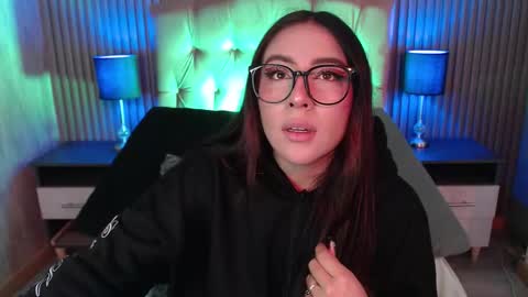 bonnali_lune online show from 01/13/26, 04:18