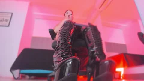 Bonnie  online show from 11/13/25, 09:19