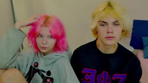 Jessy  Mark online show from 10/19/25, 05:13