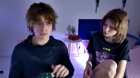 Jessy  Mark online show from 12/21/25, 05:09