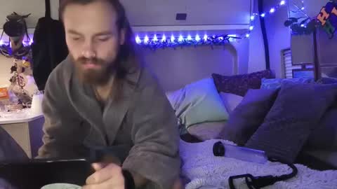 Snapshot of bonnie_and_clyde_11 chatting on 11/02/25, 02:08 Bonnie and Clyde online show from 11/02/25, 02:08