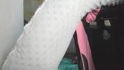 becky online show from 11/21/25, 07:01