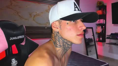 becky online show from 03/23/26, 02:21