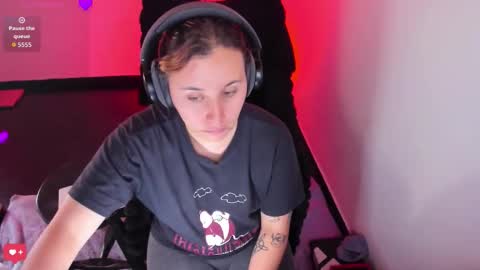 Bonnie Help me reach 500 likes online show from 02/04/26, 06:14