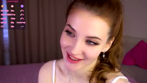 Grace online show from 09/25/25, 04:38