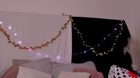 Snapshot of bonniecute_ chatting on 01/02/25, 11:41 online show from 01/02/25, 11:41