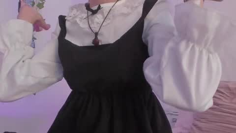 Snapshot of bonniecute_ chatting on 03/07/25, 02:45 online show from 03/07/25, 02:45