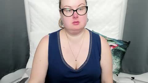 Bonnie online show from 11/27/25, 08:05