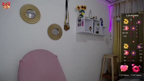 Snapshot of bonny_clyde_xx_ chatting on 12/27/24, 08:24 Soffy Brooks Independent model online show from 12/27/24, 08:24