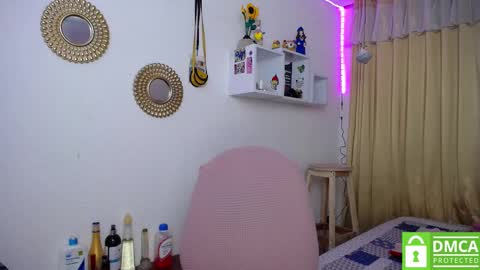 Snapshot of bonny_clyde_xx_ chatting on 02/21/25, 07:34 Soffy Brooks Independent model online show from 02/21/25, 07:34