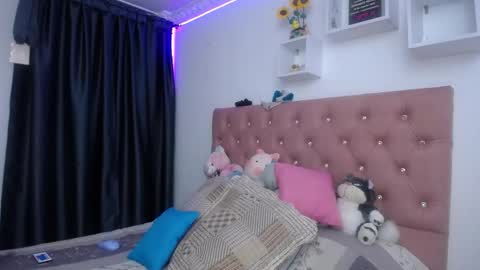 Snapshot of bonny_clyde_xx_ chatting on 10/08/25, 06:44 Soffy Brooks Independent model online show from 10/08/25, 06:44