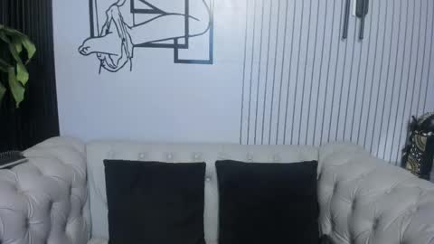 Vicky online show from 04/21/26, 11:16