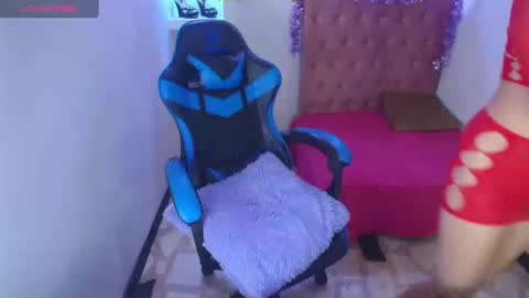 Snapshot of bonnye_star chatting on 12/31/24, 11:06 online show from 12/31/24, 11:06