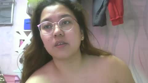 Snapshot of boobsiemarie chatting on 03/09/25, 11:36 MommyMarie-Singlemom of 2. online show from 03/09/25, 11:36