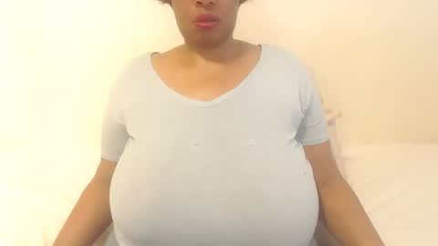 boobyqueen online show from 10/08/25, 06:00