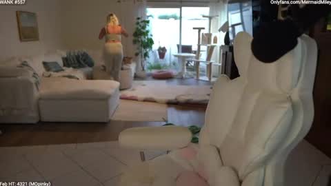 Miley online show from 02/10/26, 01:10