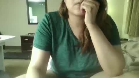 Snapshot of bookishdivya chatting on 06/04/26, 08:20 Divya online show from 06/04/26, 08:20