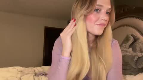 booksnlooksgirl online show from 01/08/25, 03:08