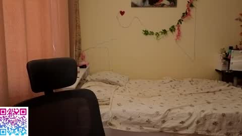 Snapshot of booozekirs_ chatting on 05/18/26, 03:02 Milena online show from 05/18/26, 03:02