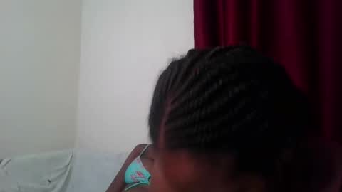 bootie_caramel online show from 04/20/26, 06:42