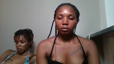 bootie_caramel online show from 05/25/26, 06:25