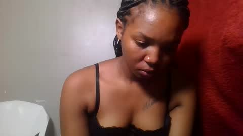 bootie_caramel online show from 06/10/26, 12:15