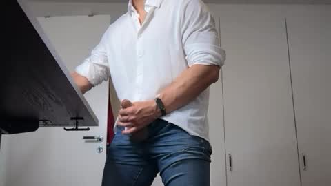 bootyonmyface online show from 10/13/25, 08:03