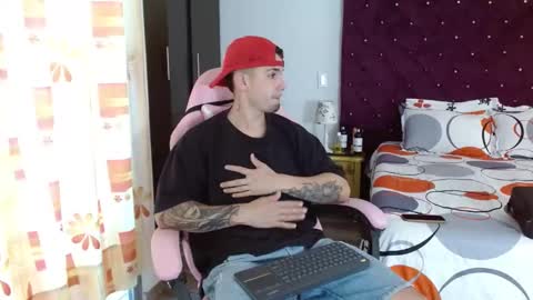 booyhott_ online show from 10/24/25, 07:32