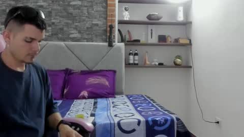 Snapshot of booyhott_ chatting on 01/05/26, 07:39 booyhott_ online show from 01/05/26, 07:39