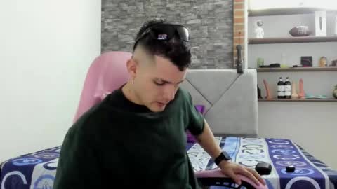 Snapshot of booyhott_ chatting on 01/08/26, 08:33 booyhott_ online show from 01/08/26, 08:33