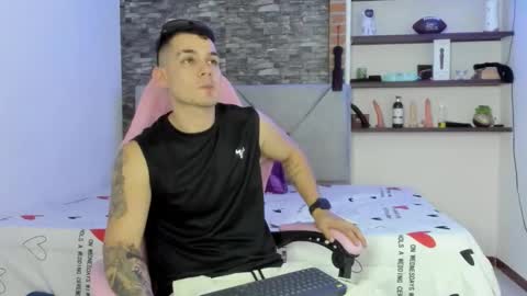 Snapshot of booyhott_ chatting on 01/10/26, 07:15 booyhott_ online show from 01/10/26, 07:15