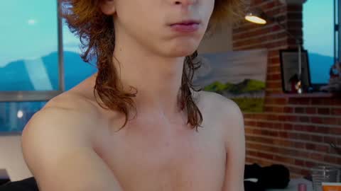 Snapshot of boream_ chatting on 01/12/25, 10:54 Bream online show from 01/12/25, 10:54