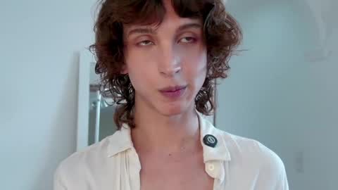 Snapshot of boream_ chatting on 02/22/25, 04:30 Bream online show from 02/22/25, 04:30